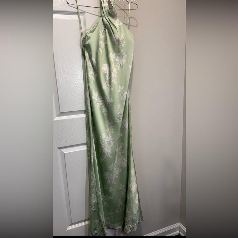 BHLDN Ruby Twist Halter Satin Gown Size 4 Sage Green Floral
Maxi Bridesmaid Dres - Picture 4 of 9